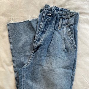 Abercrombie & Fitch Mom Jeans